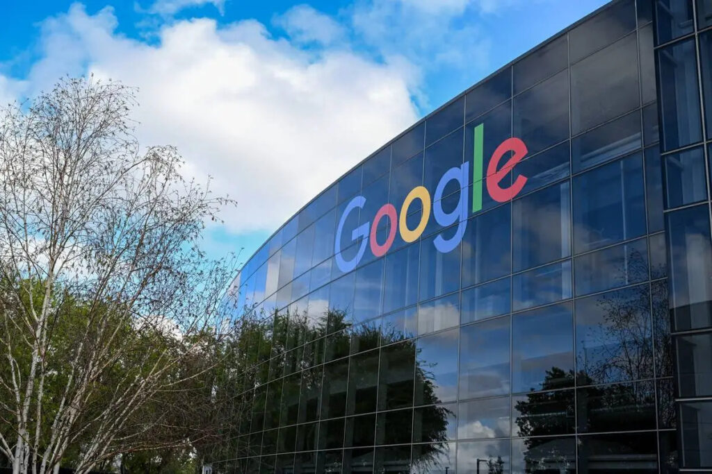 Vista da sede do Google em Mountain View, Califórnia, Estados Unidos, em 23 de março de 2024 [Tayfun Coşkun/ Agência Anadolu ]